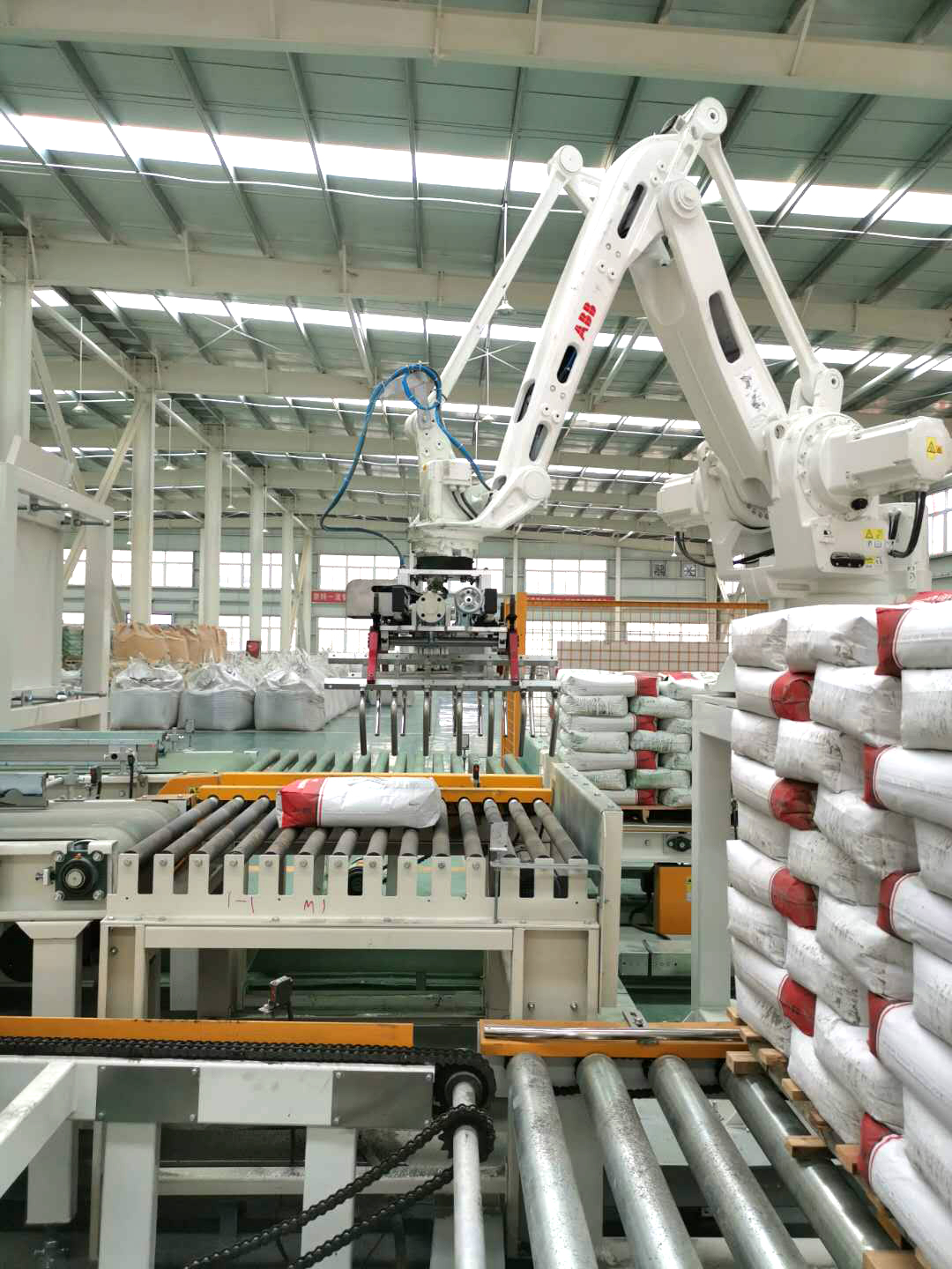 ?大廣金剛砂地坪材料  新鄉自動化工廠！